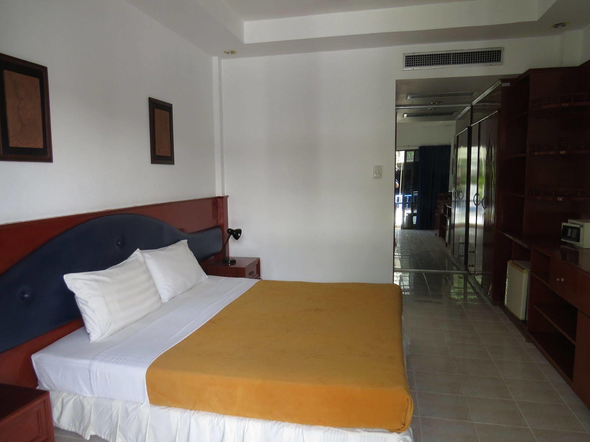 Club Residence Near The Beach By Plh Phuket Kamala Beach Exterior photo