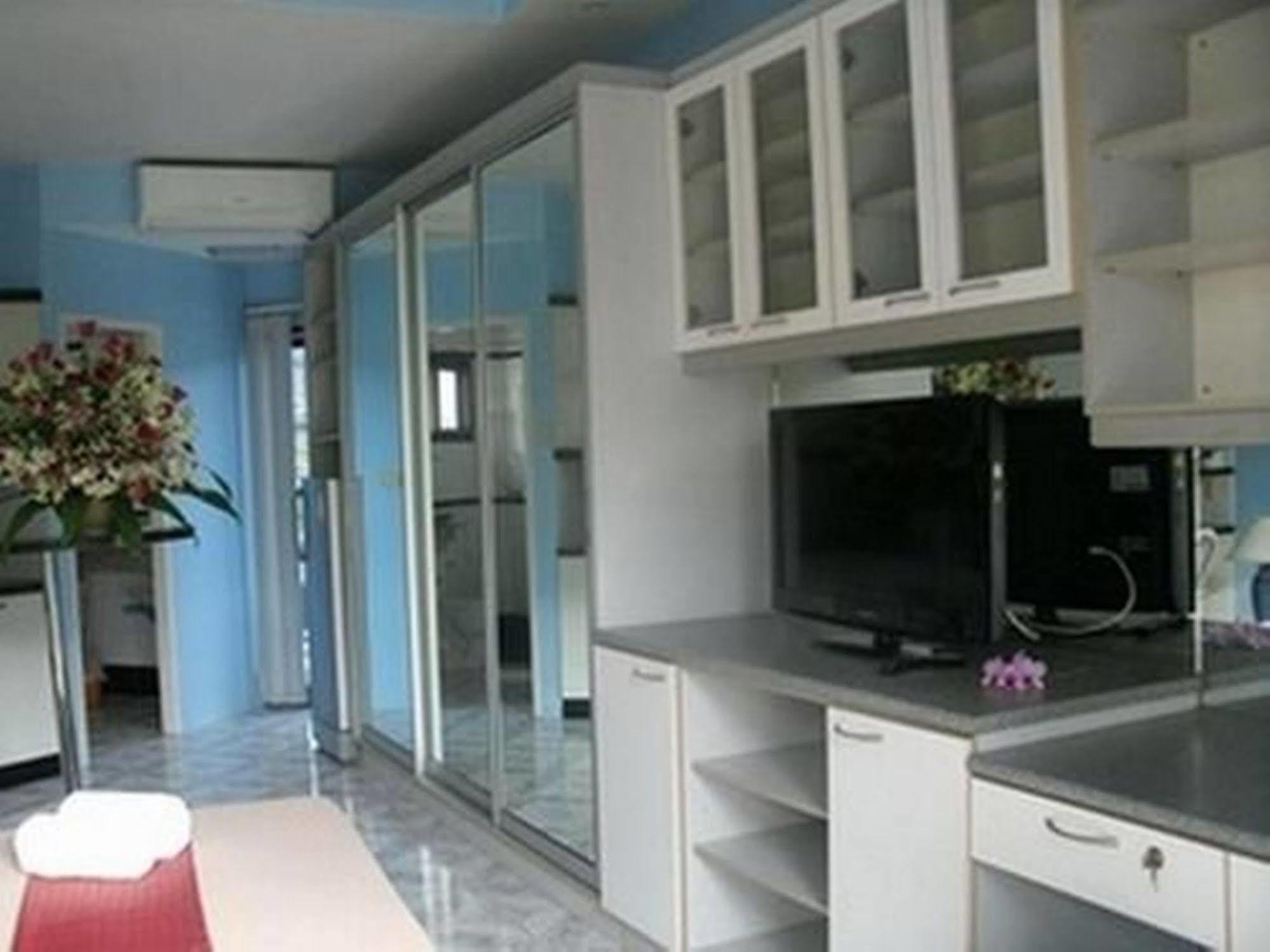 Club Residence Near The Beach By Plh Phuket Kamala Beach Exterior photo